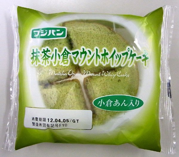 抹茶小倉マウントホイップケーキ