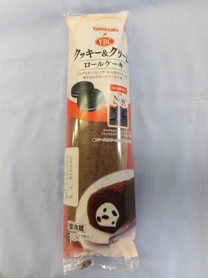 クッキー＆クリームロールケーキ