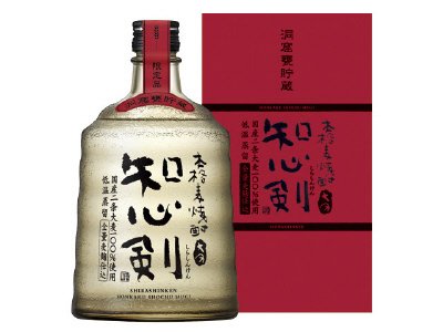 本格麦焼酎「知心剣」＜洞窟甕貯蔵＞２５°７２０ＭＬ（カートン入）