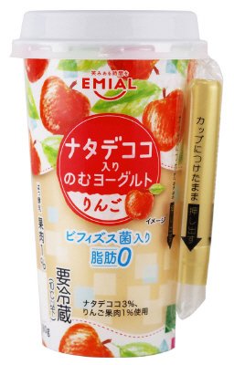 ナタデココ入りのむヨーグルト　りんご