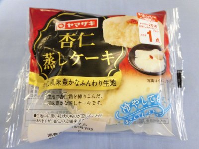 杏仁蒸しケーキ