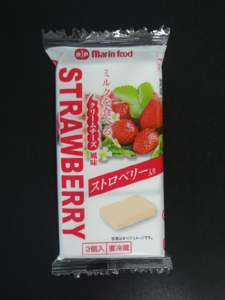 ミルクを食べるクリームチーズ風味　ストロベリー入り