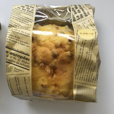 広島メロンパン　カスタードクリーム入り