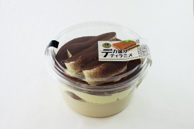 デカ盛りティラミス