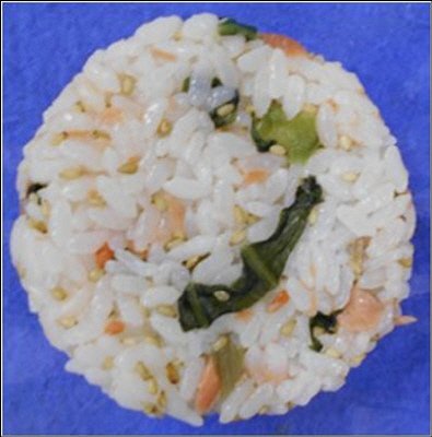 鮭ごまおにぎり