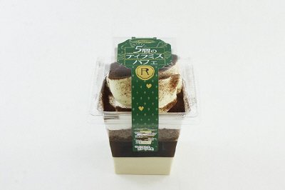 ５層のティラミスパフェ