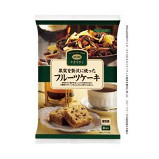 果実を贅沢に使った　フルーツケーキ