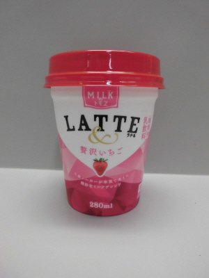 ＬＡＴＴＥ＆贅沢いちご