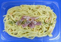 カルボナーラスパゲティサラダ