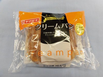 テイスティロング　クリームパン