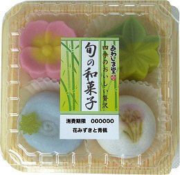 旬の和菓子花みずきと青楓