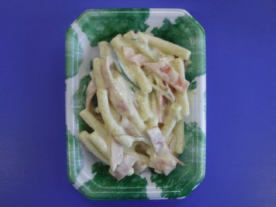 ハムマカロニサラダ増量中