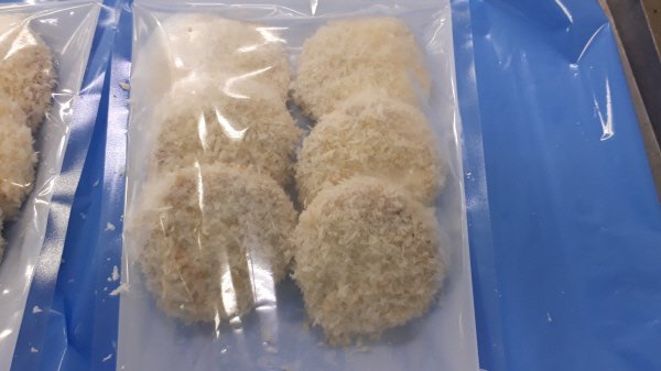 産直お米育ち豚モモ肉を使ったミニとんかつ300ｇ（6枚入）