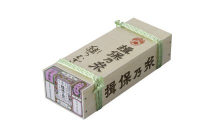 揖保乃糸木箱入　縒つむぎ３００ｇ