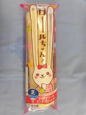 ロールちゃん(白桃ゼリー＆ピーチクリーム）