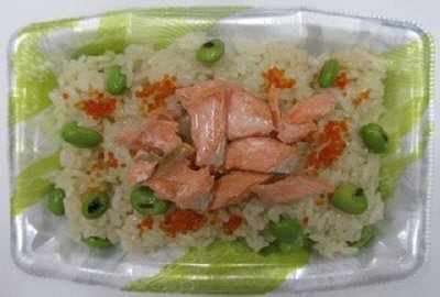 手ほぐし紅鮭と枝豆のおこわ