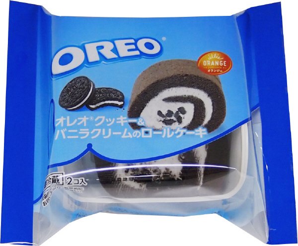 オレオクッキー＆バニラクリームのロールケーキ