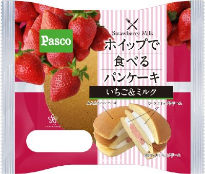 ホイップで食べるパンケーキ　いちご＆ミルク