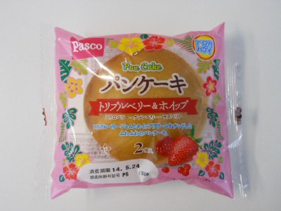 パンケーキ　トリプルベリー＆ホイップ　2個入