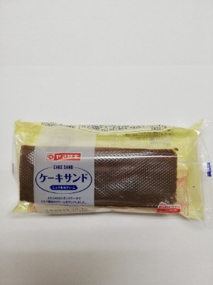 ケーキサンド（ミルク風味クリーム）