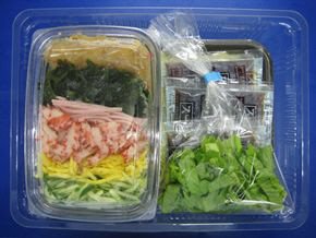 ７種具材の冷し中華　３人前