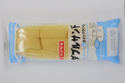ダブルサンド（練乳クリーム＆ホイップクリーム）