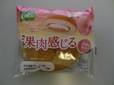 果肉感じる白桃＆ホイップ