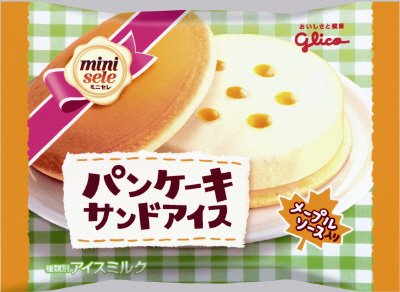 ミニセレ　パンケーキサンドアイス