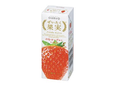 ぜいたく果実のむヨーグルトいちご