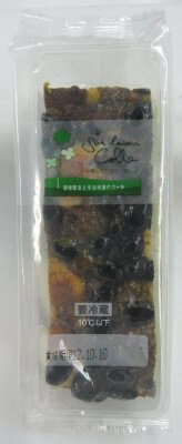 国産黒豆と宇治抹茶のケーキ