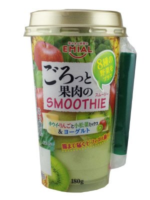 ごろっと果肉のＳＭＯＯＴＨＩＥ　キウイ・りんごと小松菜ミックス＆ヨーグルト