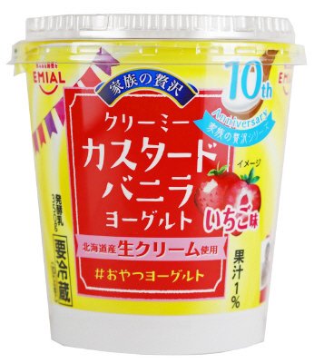 家族の贅沢　クリーミーカスタードバニラヨーグルト　いちご