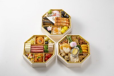 リーガロイヤルホテル　和洋中おせち三段重（和の段）