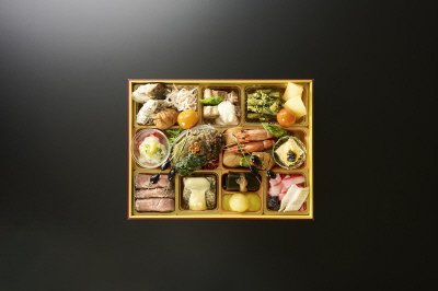 分とく山監修　伝統と独創のおせち一段重