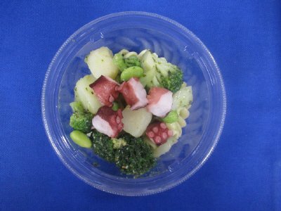 たことブロッコリーのバジルサラダ