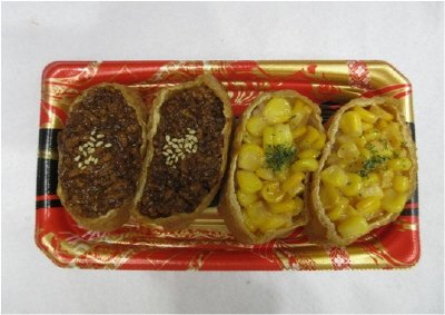 韓国風いなり（鶏そぼろ＆コーン）