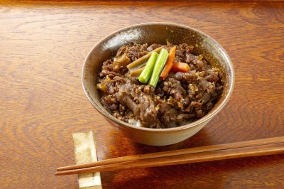 〈新杵屋×米沢牛黄木〉牛肉どまん中一膳ご飯