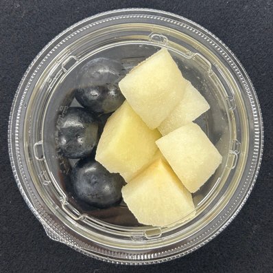 そのまま食べられる　カット梨と巨峰ミックス