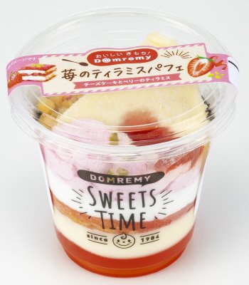 苺のティラミスパフェ