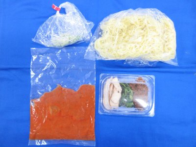肉味噌冷しトマトラーメン