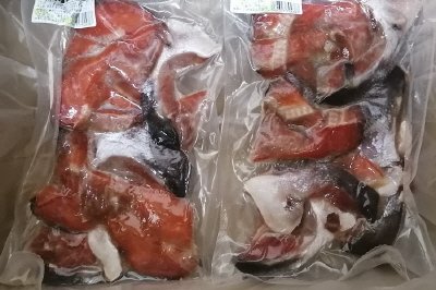 【訳あり】紅鮭カマ（甘口）切落し