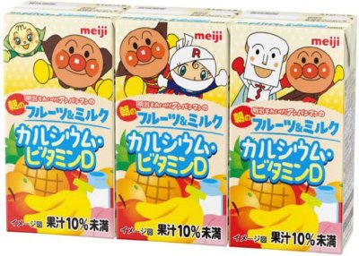 明治それいけ！アンパンマンの朝のフルーツ＆ミルクカルシウム・ビタミンＤ