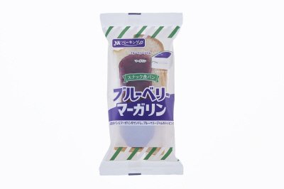 スナック食パンブルーベリーマーガリン