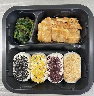 豚の生姜焼きと俵おにぎり弁当