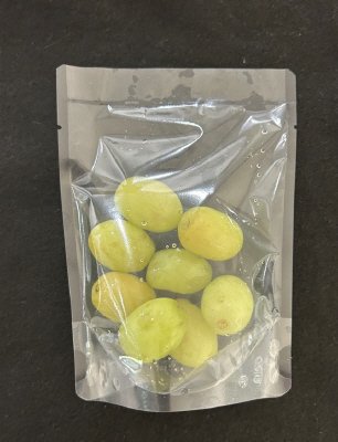 そのまま食べられる　たねなし緑ぶどう