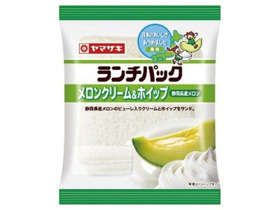 ランチパック（メロンクリーム＆ホイップ）