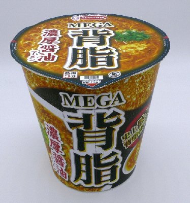 ＭＥＧＡ背脂　濃厚醤油ラーメン