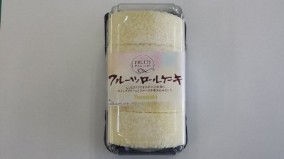 フルーツロールケーキ