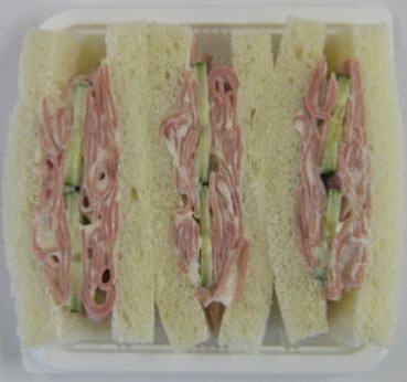 ハムたっぷりサンド