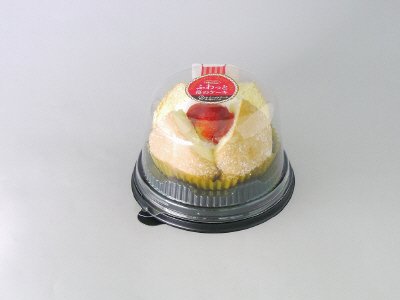 ふわっと苺のケーキ